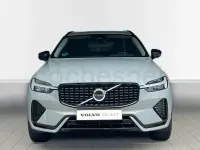 Usado Volvo XC60 Plus 250 CV (183 kW) 2025 Gris / plata SUV