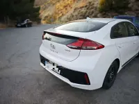 Usado Hyundai Ioniq 105 CV (77 kW) 2018 Blanco Utilitario