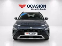 Usado Hyundai Bayon 84 CV (61 kW) 2023 Gris / plata SUV