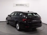 Usado Skoda Octavia Ambition 115 CV (84 kW) 2023 Negro Familiar
