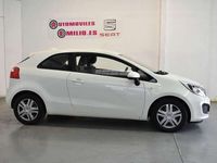 Usado Kia Rio 86 CV (63 kW) 2014 Blanco Utilitario