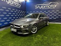 Usado Mercedes A180 116 CV (85 kW) 2020 Gris / plata Berlina
