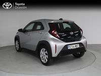 Usado Toyota Aygo X Play 72 CV (52 kW) 2024 Gris / plata SUV