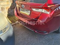 Usado Toyota Auris Hybrid Advance 136 CV (100 kW) 2018 Granate Familiar