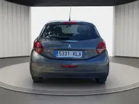 Usado Peugeot 208 Style 82 CV (60 kW) 2018 Gris / plata Utilitario