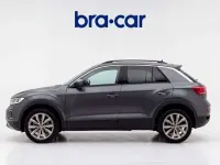 Usado VW T-Roc Life 150 CV (110 kW) 2023 Gris SUV