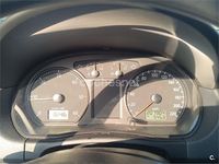 Usado VW Polo Advance 70 CV (51 kW) 2005 Gris / plata Utilitario