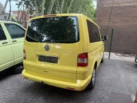 Usado VW Multivan 130 CV (95 kW) 2006 Amarillo Monovolumen