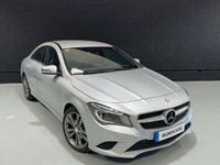 Usado Mercedes CLA220 Urban 170 CV (125 kW) 2014 Plateado Berlina