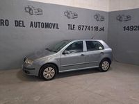 Usado Skoda Fabia 70 CV (51 kW) 2006 Azul Berlina