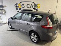 Usado Renault Grand Scénic III Expression 115 CV (84 kW) 2013 Gris / plata Monovolumen
