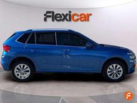 Usado Skoda Kamiq Active 95 CV (69 kW) 2022 Azul SUV