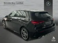 Usado Mercedes A180 AMG line 116 CV (85 kW) 2024 Negro noche Berlina