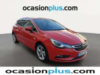 Usado Opel Astra Selective 125 CV (91 kW) 2017 Rojo Utilitario