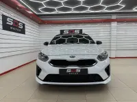Usado Kia Ceed 120 CV (88 kW) 2019 Blanco Utilitario