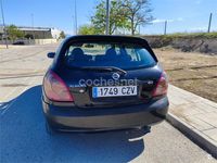 Usado Nissan Almera 82 CV (60 kW) 2004 Negro Berlina