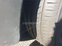 Usado Toyota Avensis Sol 128 CV (94 kW) 1999 Negro Berlina