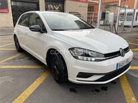 Usado VW Golf VII Advance 110 CV (80 kW) 2018 Blanco Familiar