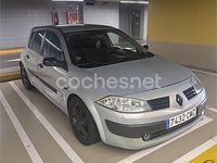 Usado Renault Mégane II Dynamique 115 CV (84 kW) 2003 Gris / plata Berlina