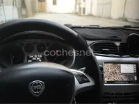 Usado Lancia Delta 120 CV (88 kW) 2010 Negro Utilitario