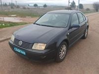 Begagnad VW Bora 105 HK (77 kW) 2004 Blå Sedan
