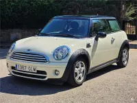 Usado Mini Cooper D 110 CV (80 kW) 2009 Beige Utilitario
