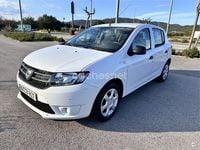 Usado Dacia Sandero Ambiance 75 CV (55 kW) 2014 Blanco Berlina