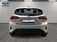 Używany Ford Focus ST-Line 125 KM (91 kW) 2023 Biały Sedan/Limuzyna