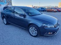 Usado VW Passat 105 CV (77 kW) 2011 Gris Berlina