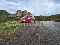 Usado VW New Beetle 115 CV (84 kW) 1999 Rojo Utilitario