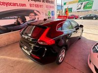 Usado Volvo V40 Momentum 120 CV (88 kW) 2015 Negro Familiar