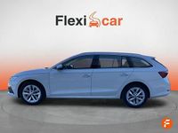 Usado Skoda Octavia Style 150 CV (110 kW) 2020 Blanco Familiar