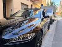 Usado Jaguar XE R-Sport 180 CV (132 kW) 2016 Negro Berlina