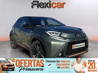 Usado Toyota Aygo Play 72 CV (52 kW) 2022 Gris