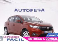 Usado Dacia Sandero Comfort 101 CV (74 kW) 2021 Granate Berlina