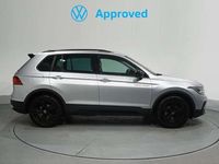 Usado VW Tiguan Life 150 CV (110 kW) 2023 Gris SUV