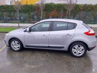Usado Renault Mégane Dynamique 110 CV (80 kW) 2012 Gris / plata Berlina