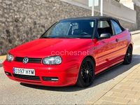 Usado VW Golf Cabriolet Highline 115 CV (84 kW) 2000 Rojo Descapotable