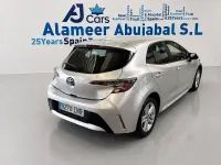 Usado Toyota Corolla Business Edition 122 CV (89 kW) 2021 Gris / plata Berlina