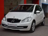 Usado Mercedes A180 109 CV (80 kW) 2011 Blanco Utilitario