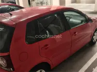 Usado VW Polo Advance 75 CV (55 kW) 2005 Rojo Utilitario
