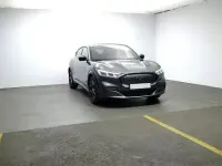 Usado Ford Mustang Mach-E Premium 216 kW (294 CV) 2023 Gris SUV