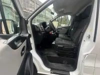 Usado Renault Trafic 120 CV (88 kW) 2017 Blanco Monovolumen
