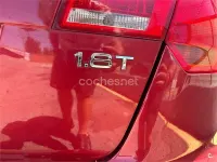 Usado Audi A3 Ambiente 160 CV (117 kW) 2007 Rojo Utilitario