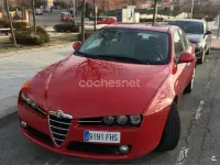 Usado Alfa Romeo 159 Distinctive 185 CV (136 kW) 2006 Rojo Berlina