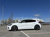 Usado Ford Focus ST-Line 125 CV (91 kW) 2021 Blanco Berlina