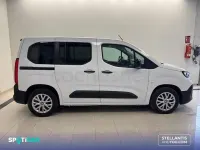 Usado Fiat Doblò 100 CV (73 kW) 2025 Blanco Monovolumen