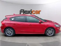 Usado Ford Focus ST-Line 125 CV (91 kW) 2019 Rojo Berlina