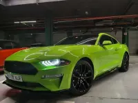 Usado Ford Mustang Fastback 291 CV (214 kW) 2020 Verde Coupe