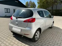 Usado Mitsubishi Colt Invite 95 CV (69 kW) 2007 Gris / plata Berlina